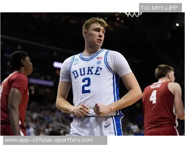 弗拉格创造历史：250分100板50助，詹姆斯之后最年轻的全能战士