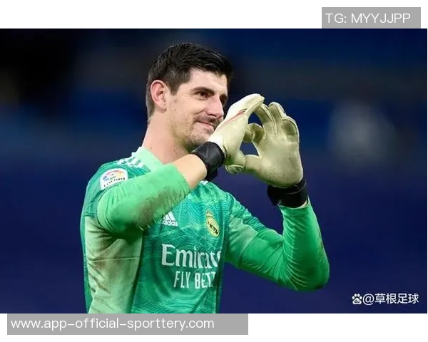 皇马官方：库尔图瓦右腿长收肌受伤；恢复时间有待评估